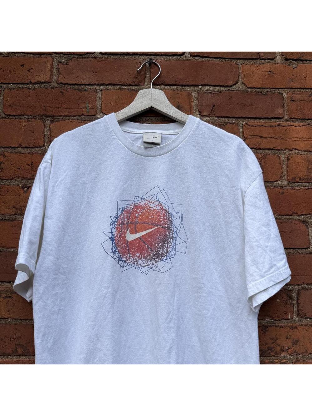 Vintage nike basketball t shirt 00s L